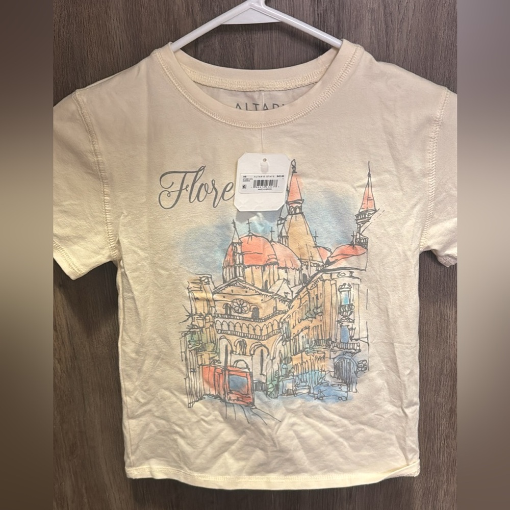 Altar'd State Florence Graphic Tee size large crop